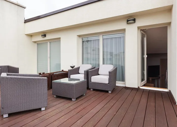 Roset Hotel & Residence