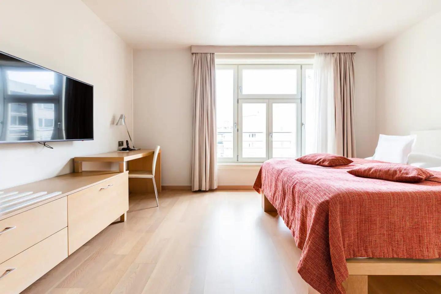 Hotel Roset & 4*