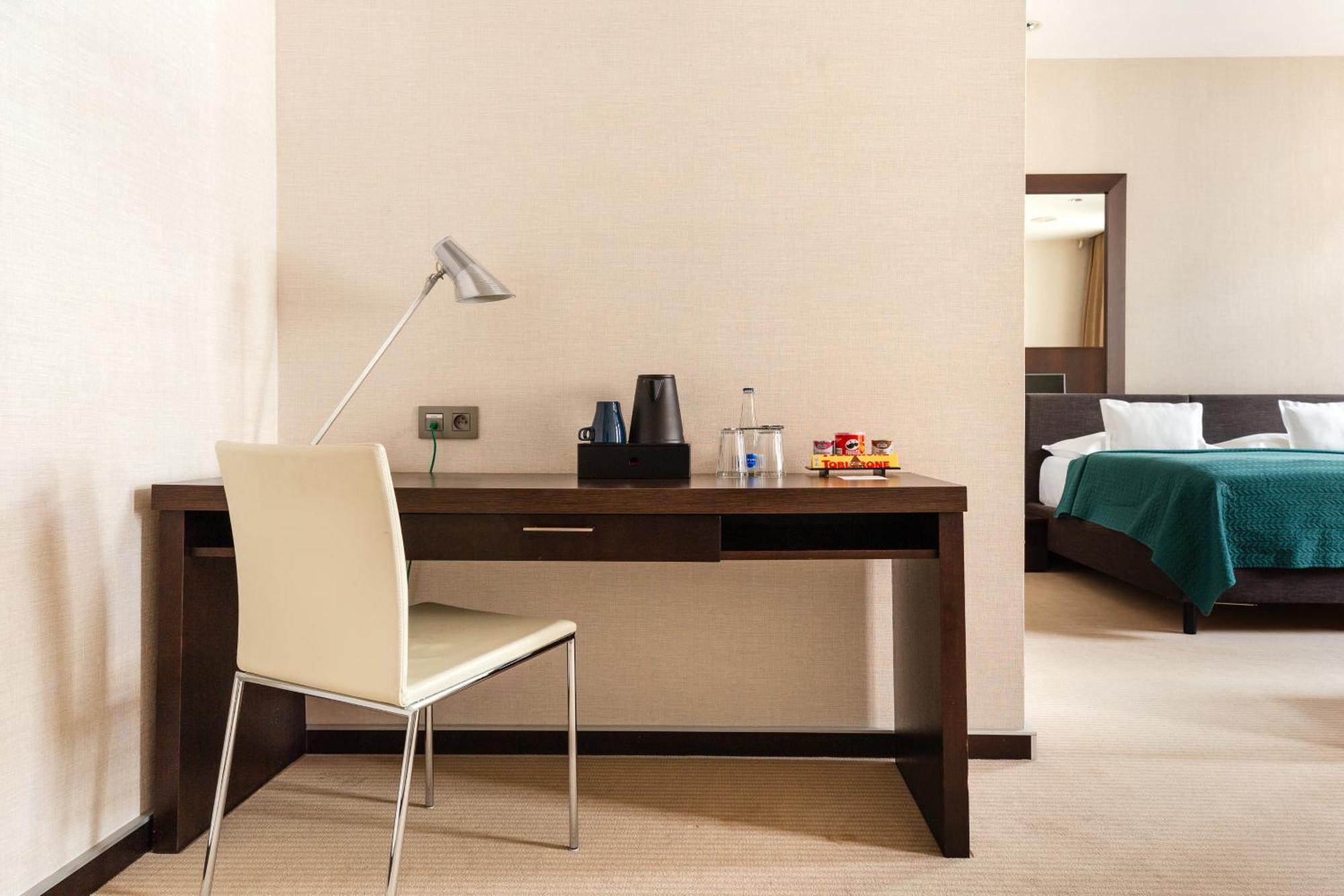Roset & 4* Bratislava