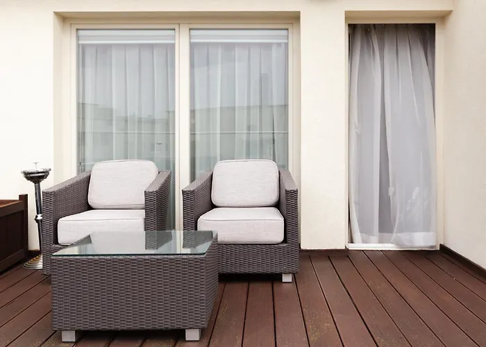Roset Hotel & Residence