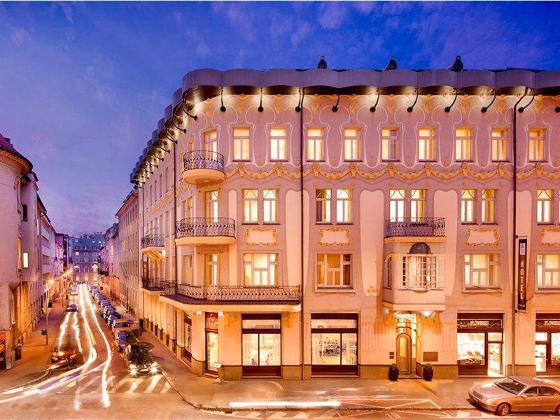 Szálloda Roset & 4*