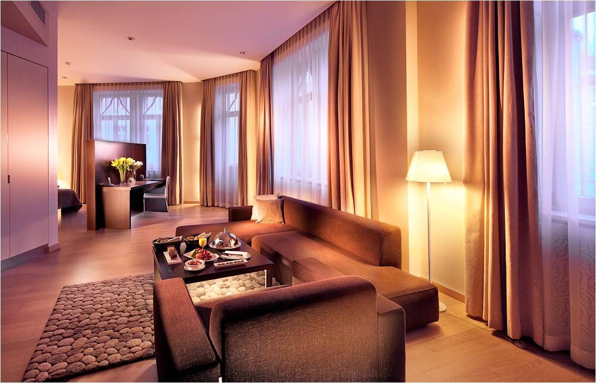 Roset & 4* Pozsony